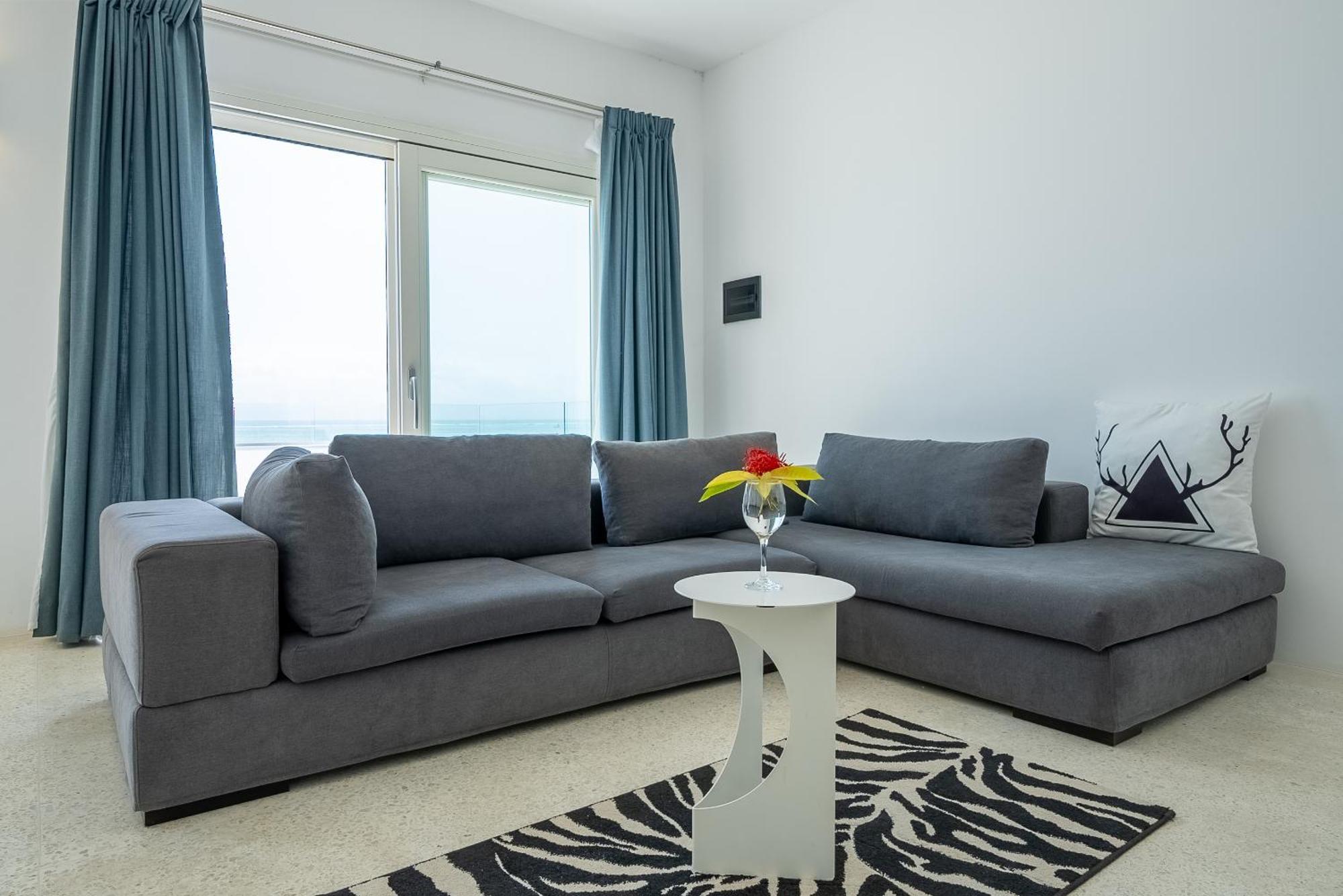 Ocean View Penthouse With Jacuzzi Elias Homes Zanzibarhouses Gulioni Luaran gambar