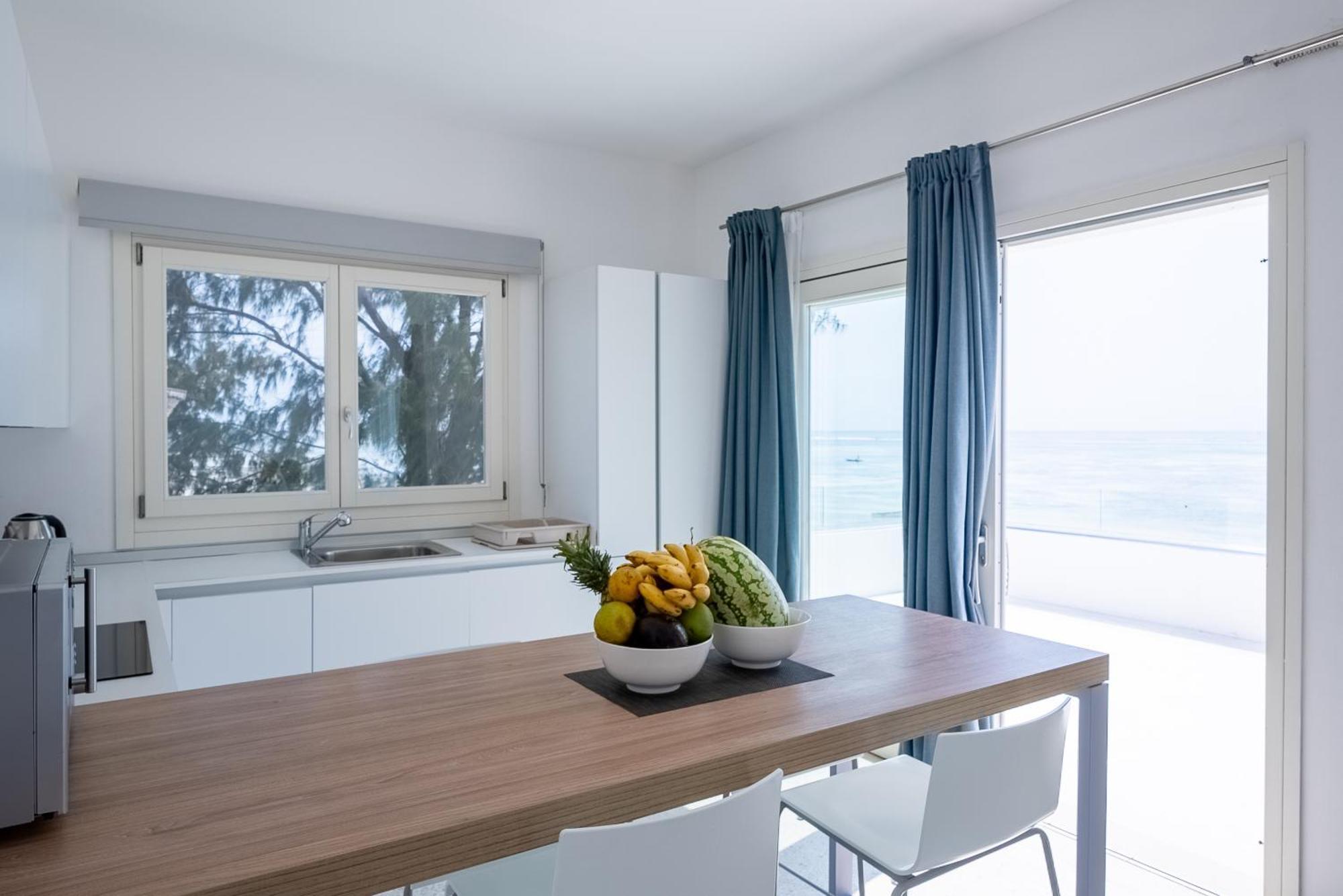 Ocean View Penthouse With Jacuzzi Elias Homes Zanzibarhouses Gulioni Luaran gambar
